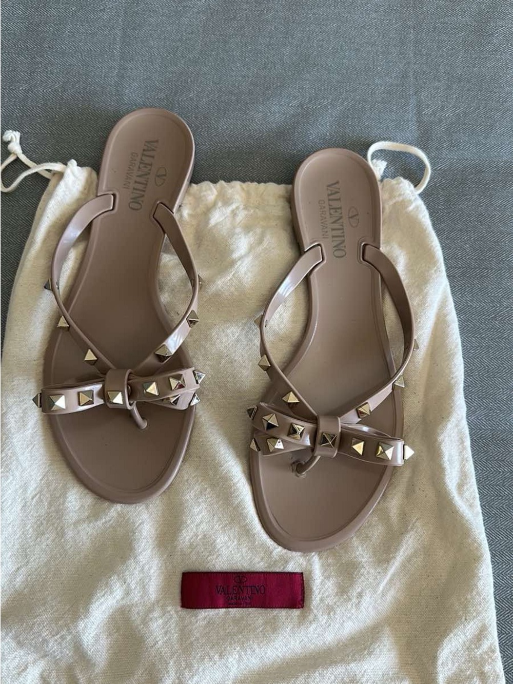 Valentino Nude Tan Rockstud Bow Thong Sandals